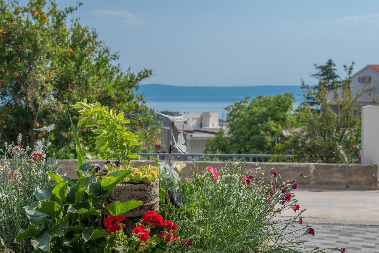 Apartment Strawberry Makarska Exterior foto